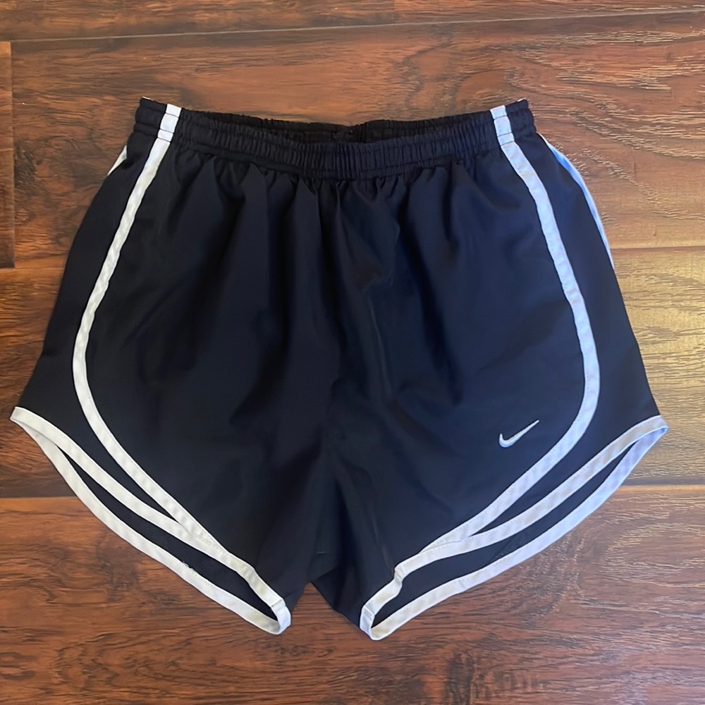 Black Nike shorts
